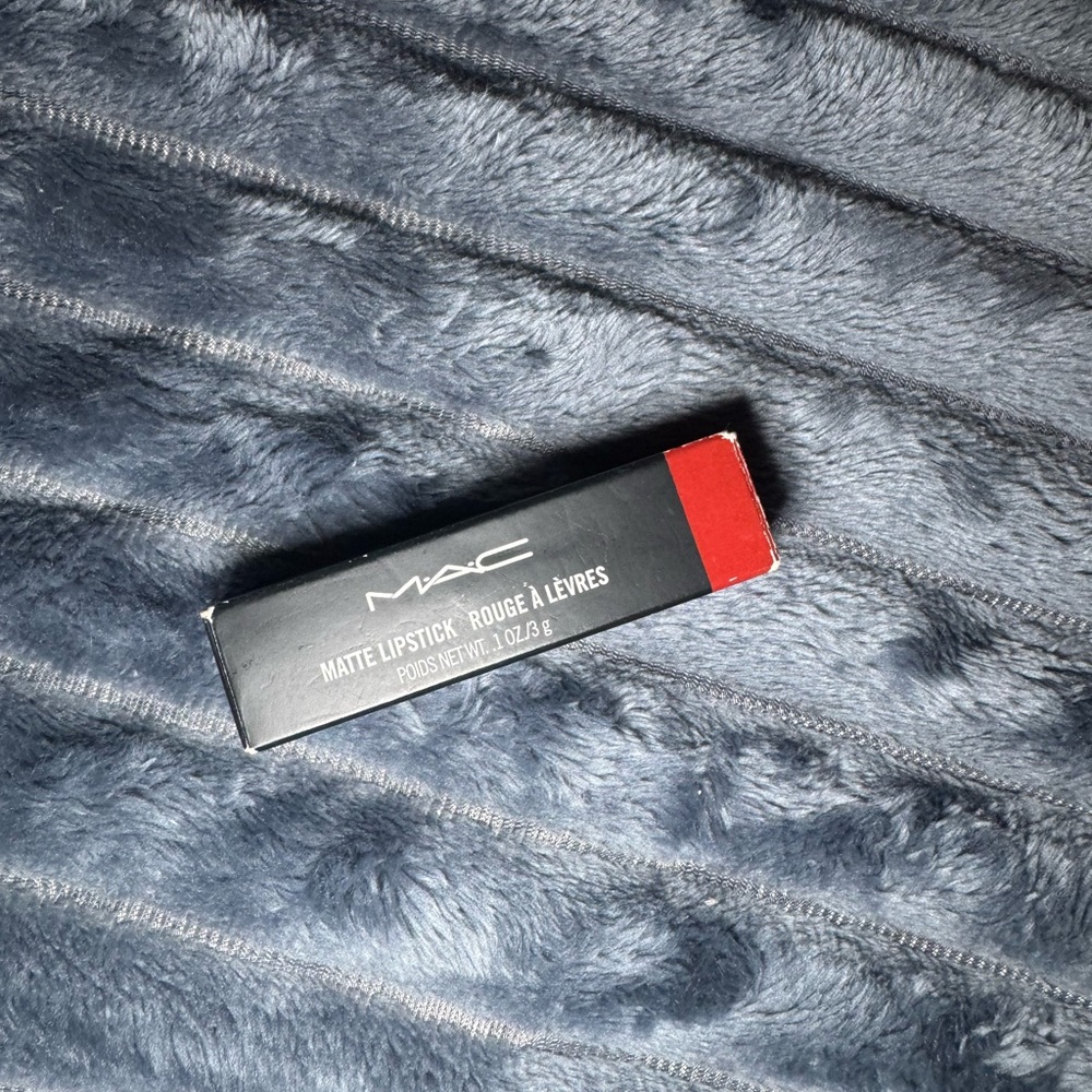 Mac lipstick chili